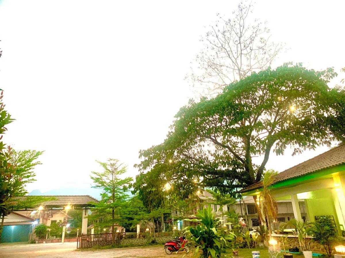 Vang Vieng Garden Resort Ngoại thất bức ảnh